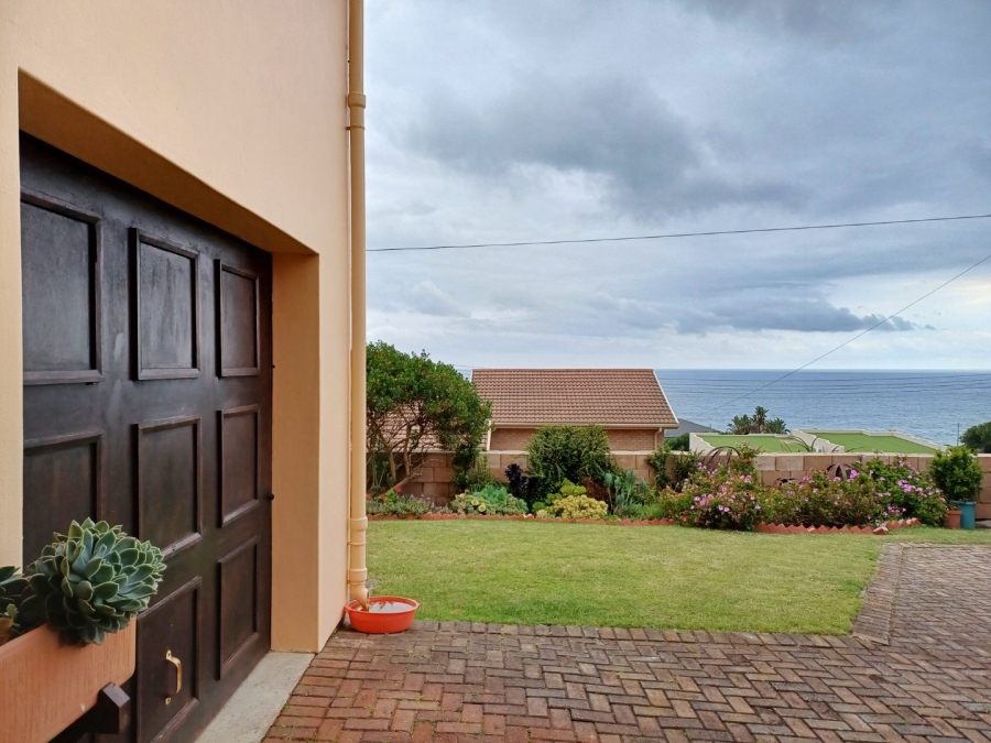 4 Bedroom Property for Sale in Reebok Western Cape